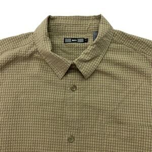 REI Mens XL Green Brown Plaid Short Sleeve Button Up Shirt Textured Soft Outdoor
